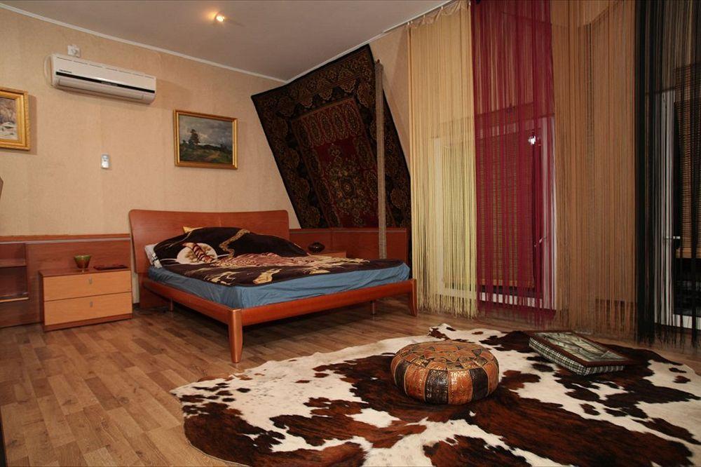 Yellowunlimited Hotel Carcóvia Quarto foto