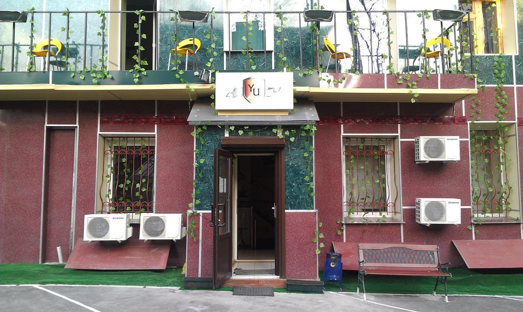 Yellowunlimited Hotel Carcóvia Exterior foto