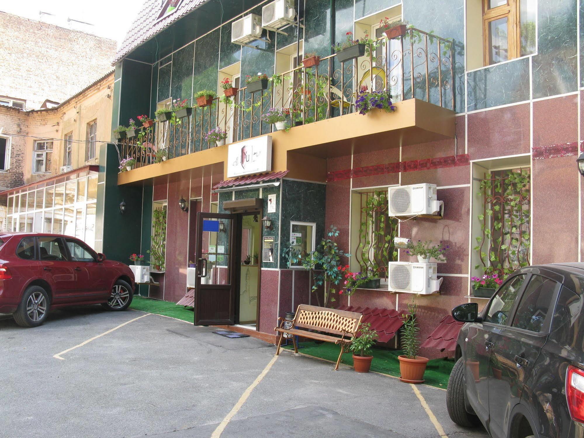 Yellowunlimited Hotel Carcóvia Exterior foto